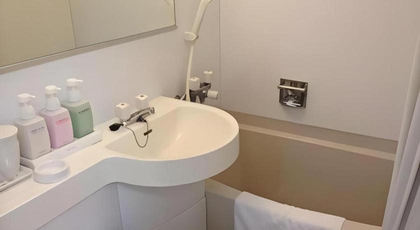 Hotel Annex Check In Shimbashi Токио Экстерьер фото
